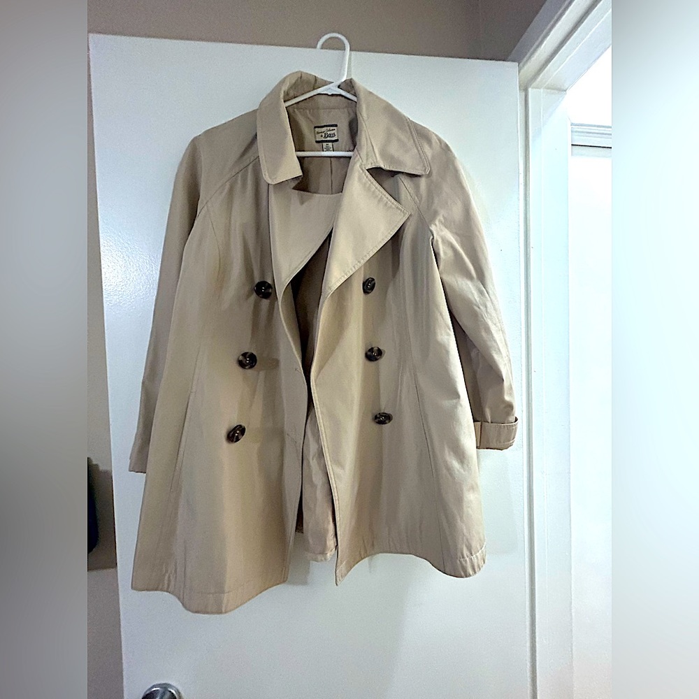 Camel color trench coat 
Worn once in excellent condition 
Not a heavy coat